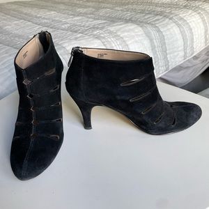 Adrienne Vittadini booties